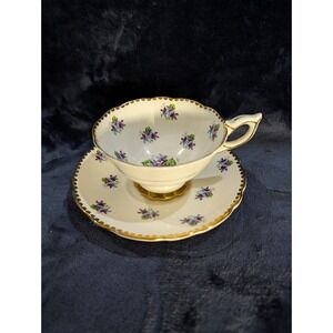 VTG Royal Stafford Sweet Violets Cup & Saucer Gold Trim Scalloped England Bone C